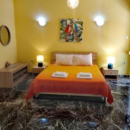 Thissio Apartment Philoxenia Ateny Zewnętrze zdjęcie